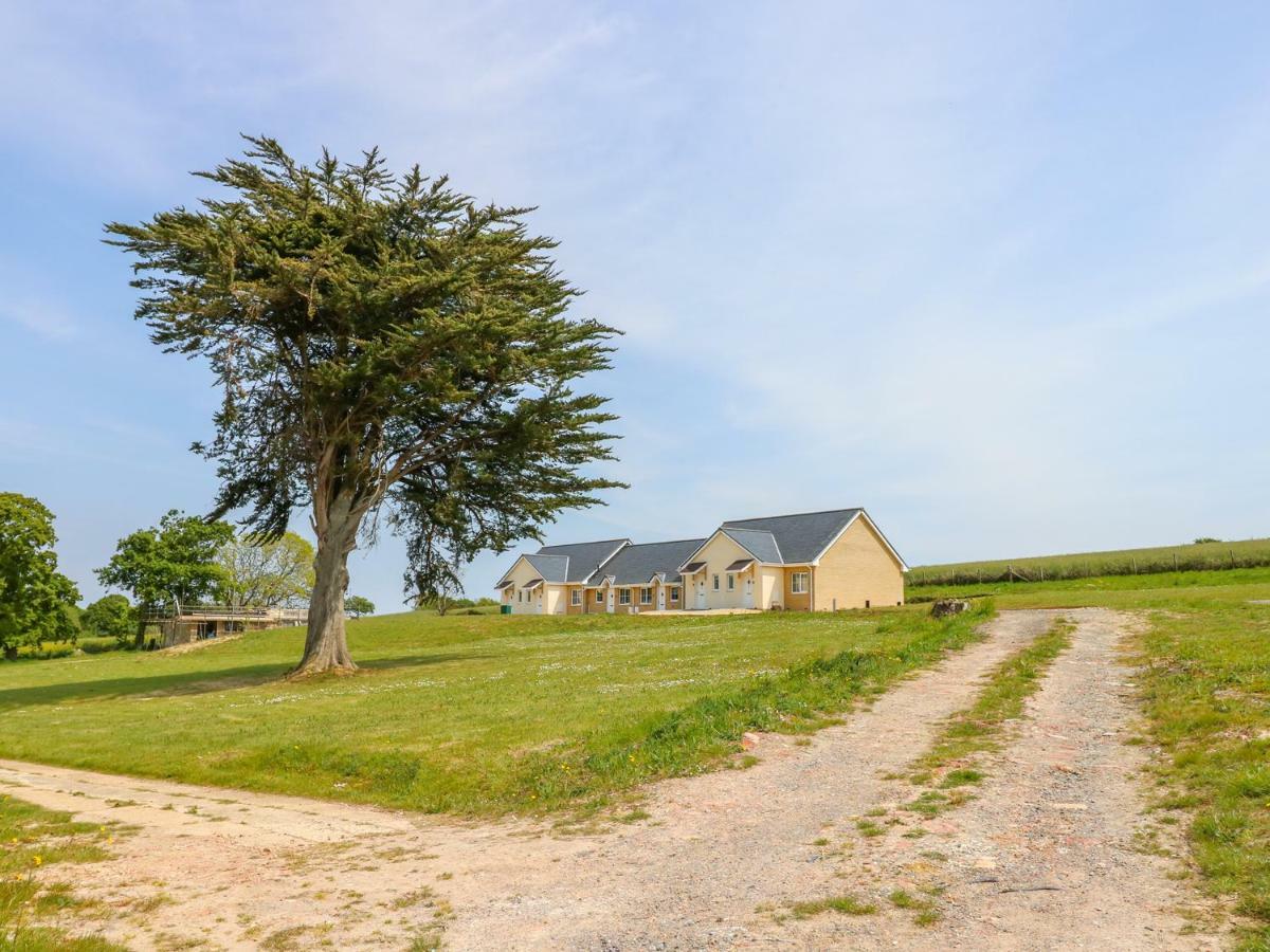 5 Yarmouth Cottages Freshwater Ngoại thất bức ảnh